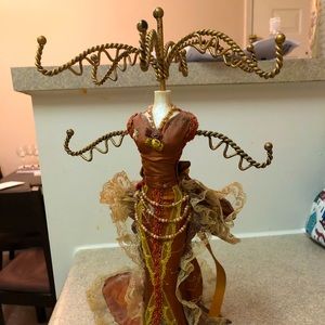 Jewelry mannequin holder